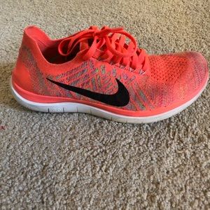 Nike flyknit 4.0 neon pink running shoe